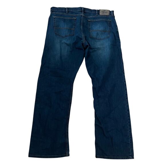 Wrangler Authentics Men’s Jeans 38x30 Dark Wash Straight Leg Denim Pants Dadcore - Picture 2 of 5